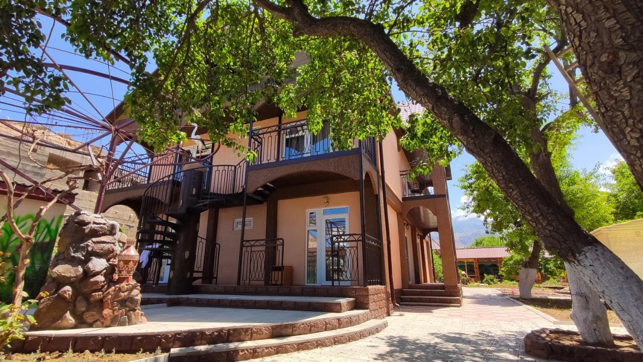 Hotel Natalia Kaji-Say Екстер'єр фото