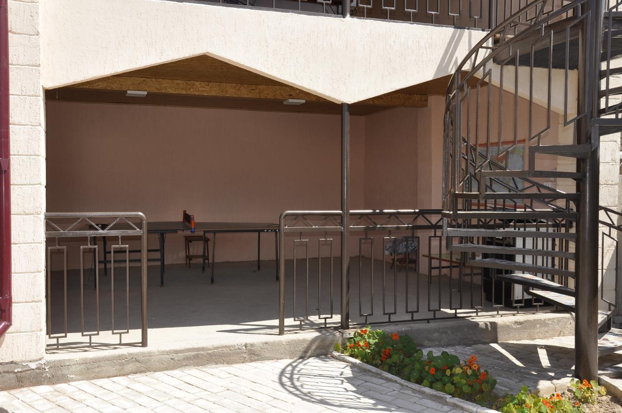 Hotel Natalia Kaji-Say Екстер'єр фото